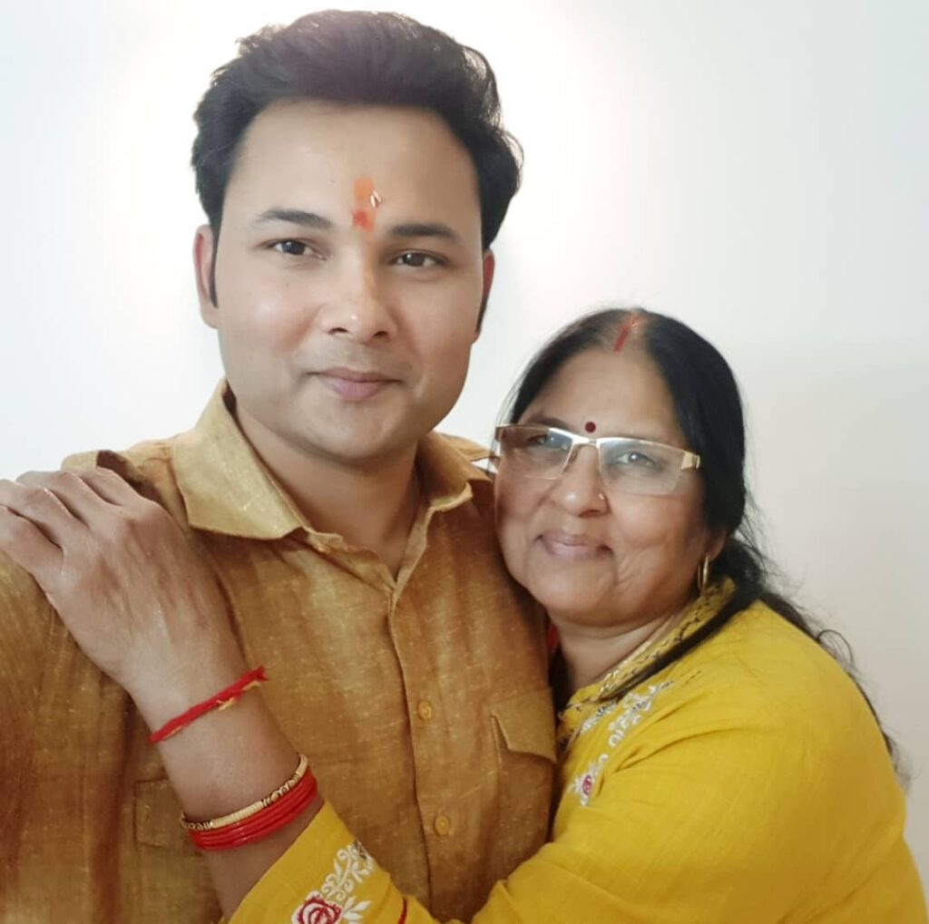 Ashutosh Chaturvedi with his Mother