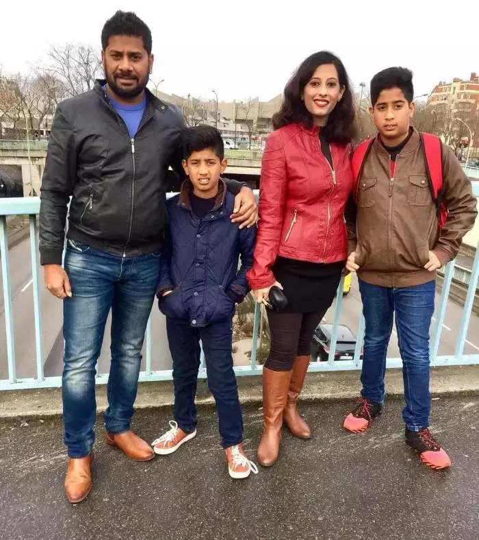Vikrant Gupta with his Family 