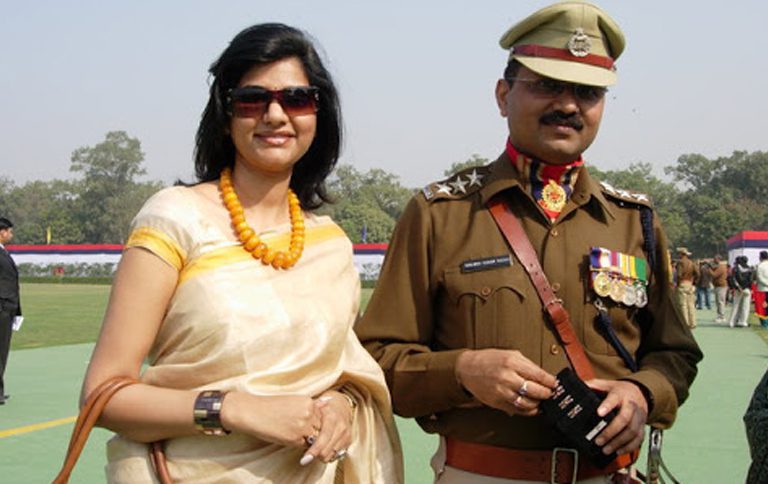 DCP Sanjeev Kumar Yadav with his Wife (Shobhna Yadav)