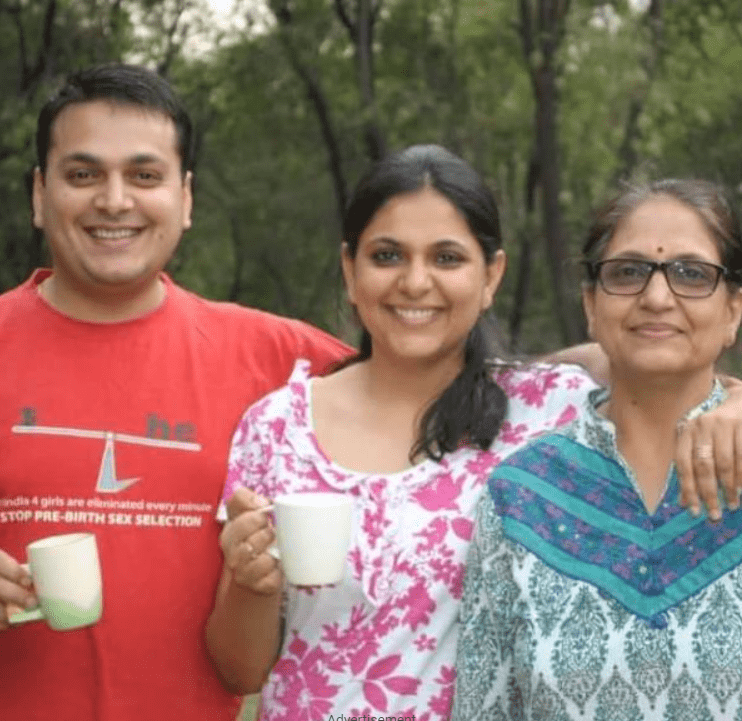 Richa Anirudh with her Brother and Mother